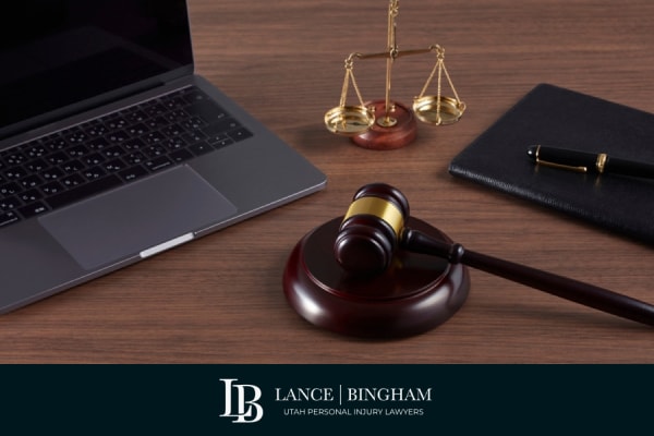 Contact Our West Valley City Aviation Accident Lawyer for a Free Case Evaluation